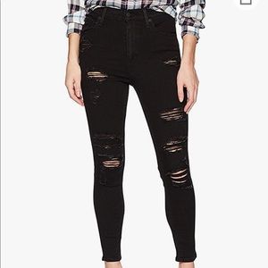 Distressed Black Levi’s
